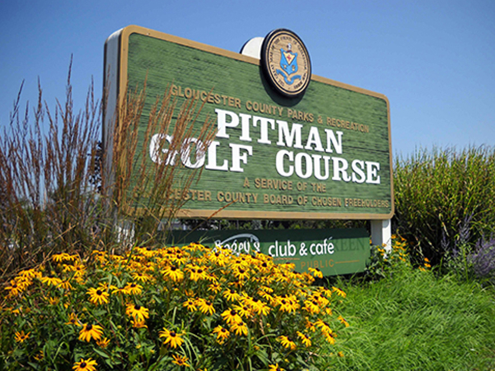 image of Pitman Golf Course sign